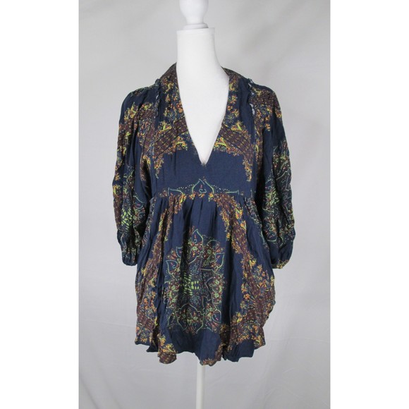 Free People Boho Top Navy Paisley Longer Back Viscose V Neck Fixed XS (B10-95) - Picture 1 of 9
